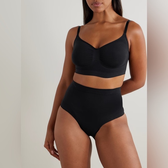 SKIMS Other - Skims | Seamless Sculpt Mid Waist Brief Onyx Size S Strong Compression Black